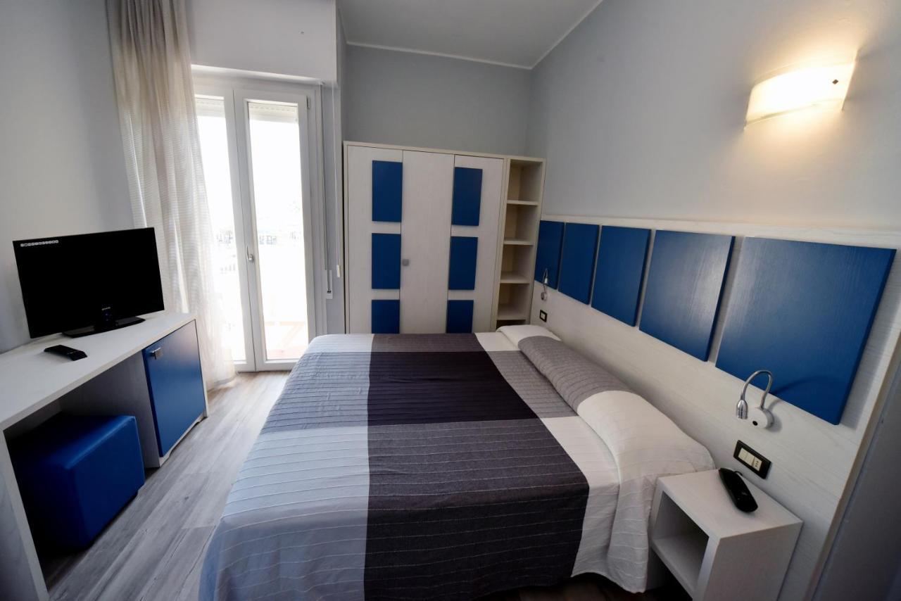 Hotel Mirabella リッチョーネ エクステリア 写真