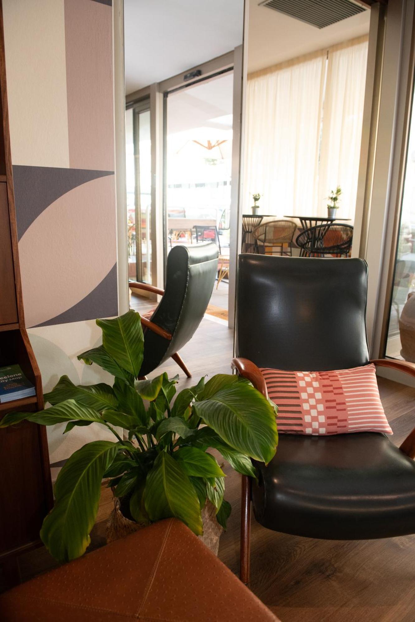 Hotel Mirabella リッチョーネ エクステリア 写真