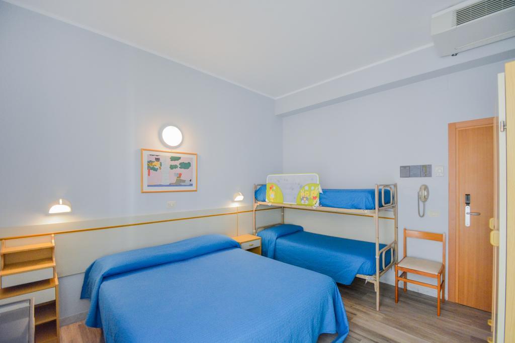 Hotel Mirabella リッチョーネ エクステリア 写真