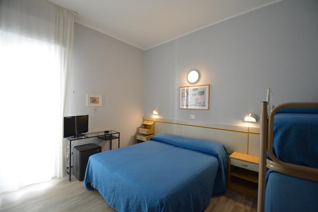 Hotel Mirabella リッチョーネ エクステリア 写真